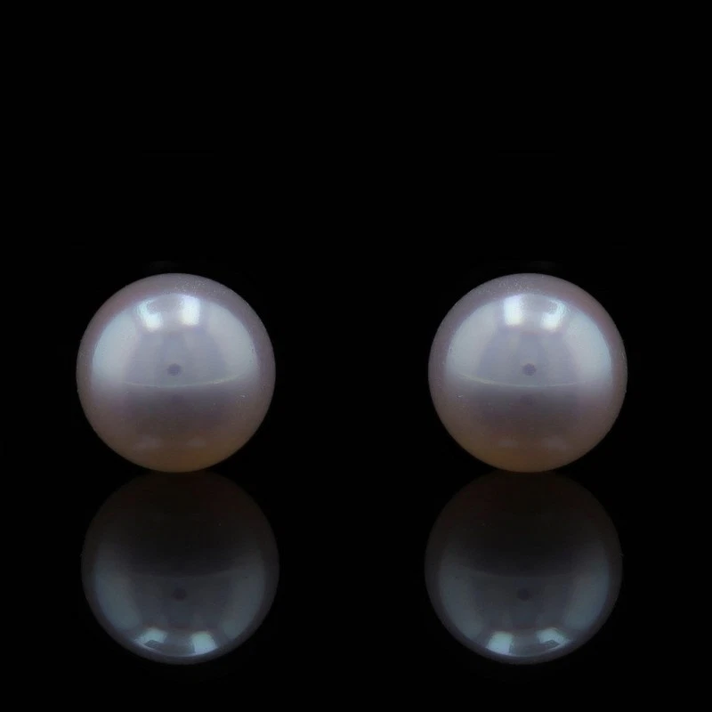 Aretes de perlas Mikimoto Akoya - oro amarillo 18k Foto 2 de 4