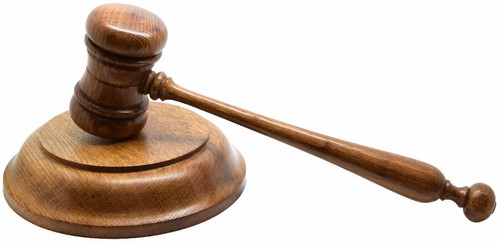 Traditional Judge's Gavel and Block - Handmade in England from Solid Oak - Picture 4 of 5