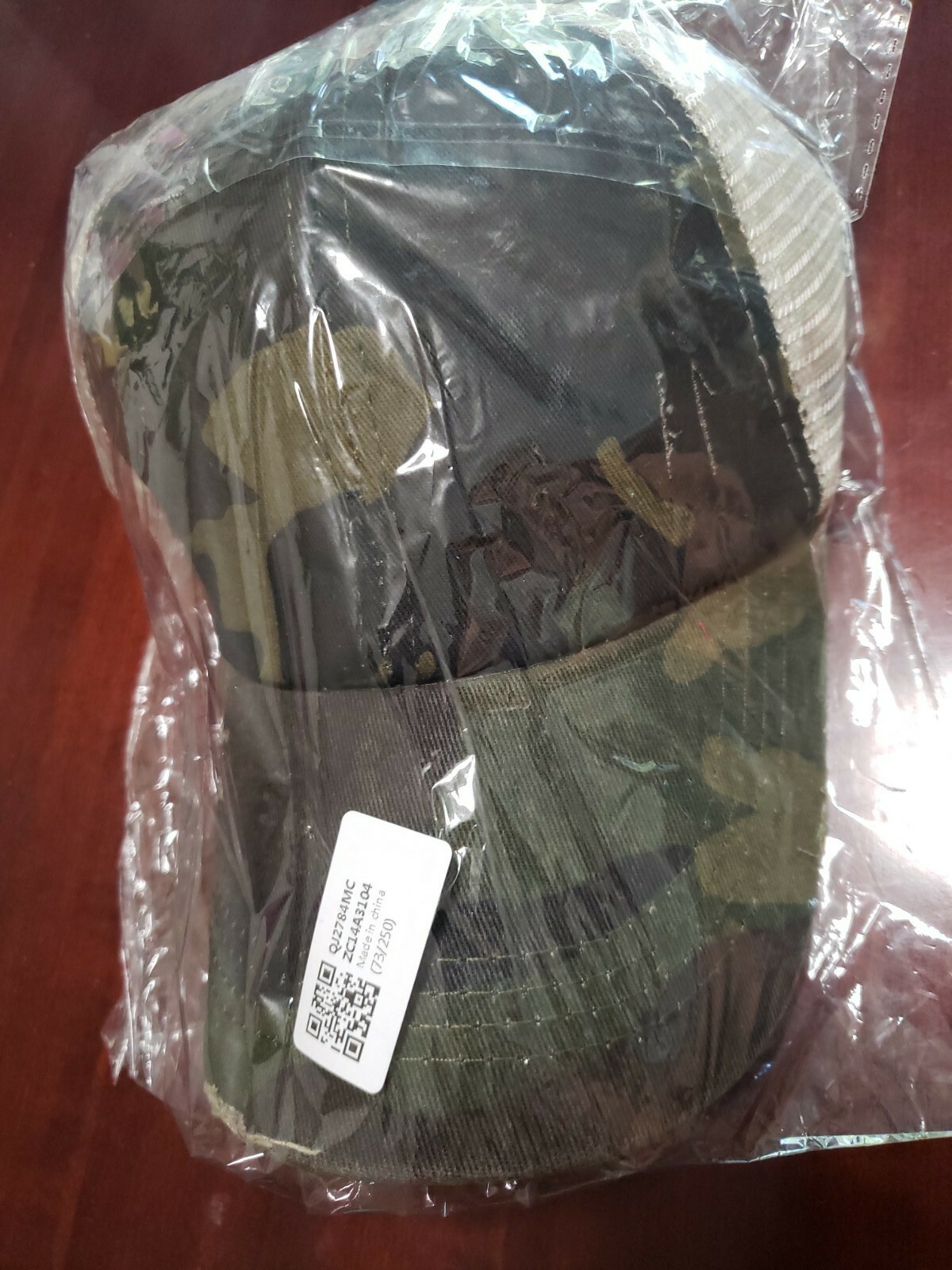 PONY Cappello camionista coda di cavallo disordinato panino cinturino regolabile mimetico scuro