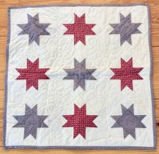 HANDMADE 25 X 25.5 STAR PATTERN QUILT, WALL HANGING OR BABY, CUTE