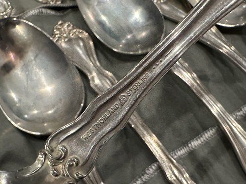 WESTMORLAND GEORGE & MARTHA STERLING SILVER FLATWARE SET 32 PCS FORK KNIFE SPOON - Picture 2 of 11