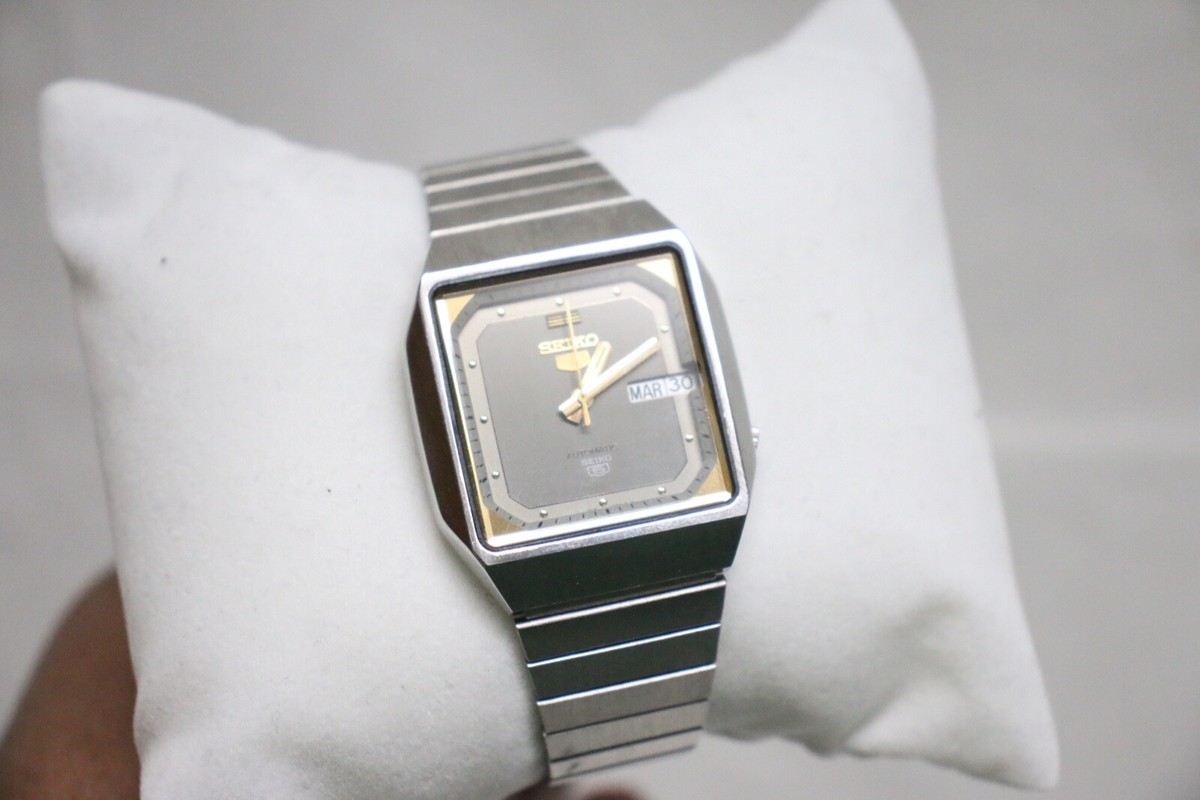 Seiko 7S26-2080 Automatic Watch Day/Date In Seiko vintage
