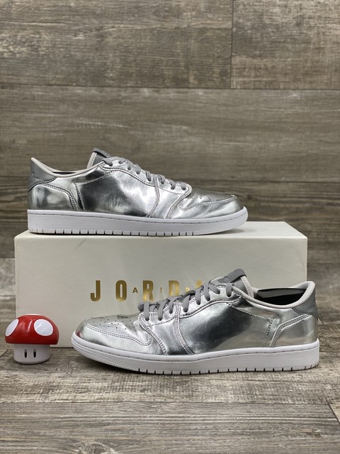 jordan 1 retro low pinnacle metallic silver