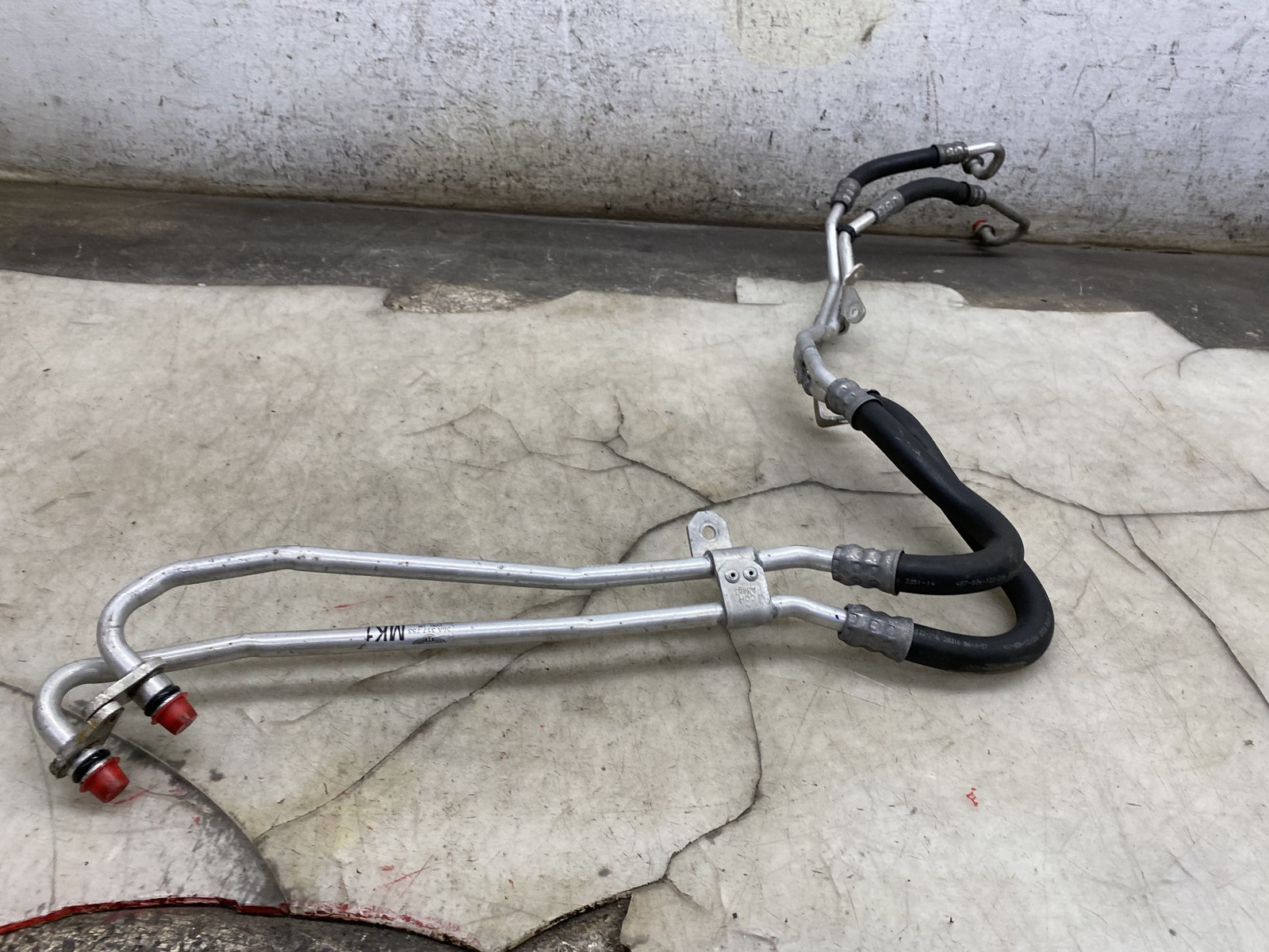 2015-2020 BENTLEY BENTAYGA OEM TRANSMISSION FLUID LINE HOSE TUBE PIPE 36A317753