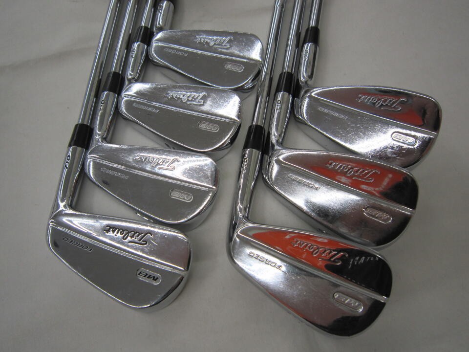 Titleist Right Handed Iron Set MB 710 4-9,P Dynamic Gold Flex X100