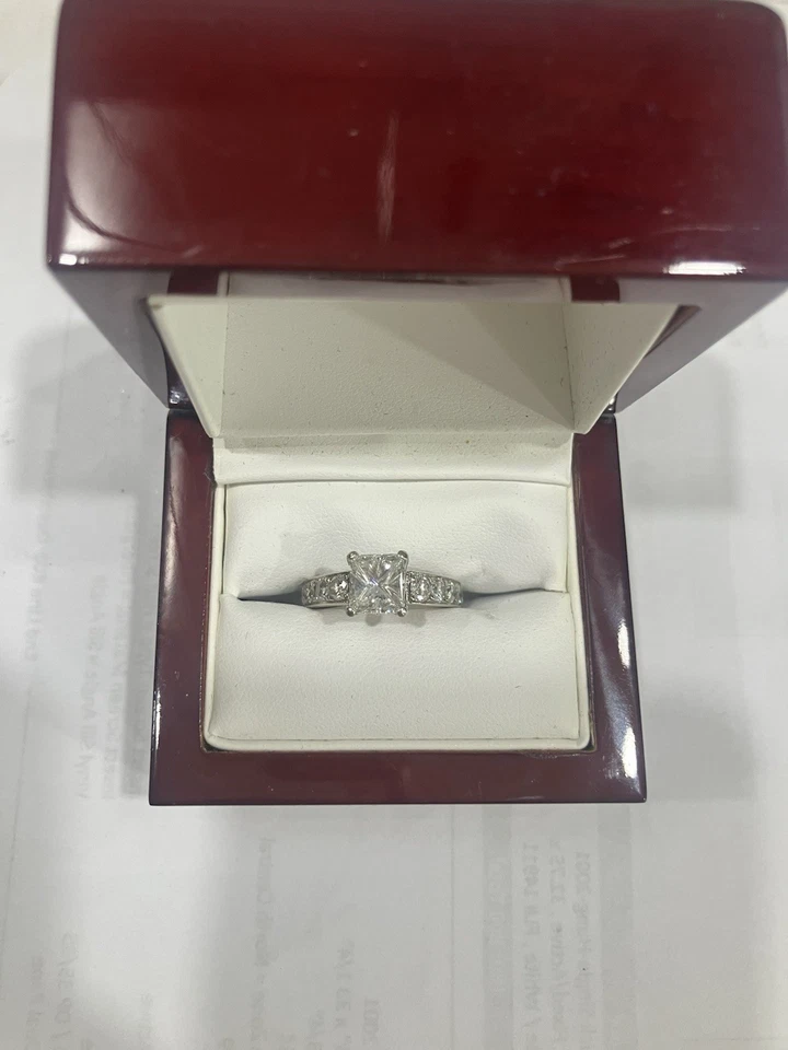 1.5ct Princess Cut Gold Engagement Ring 7.5 - Image 2 of 4