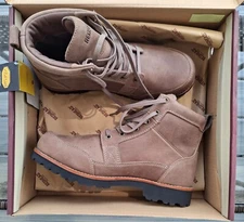 Redhead Series 61 Chukka Fossil Boots 9.5M Mens Bone-Dry Vibram Sole Durable & S