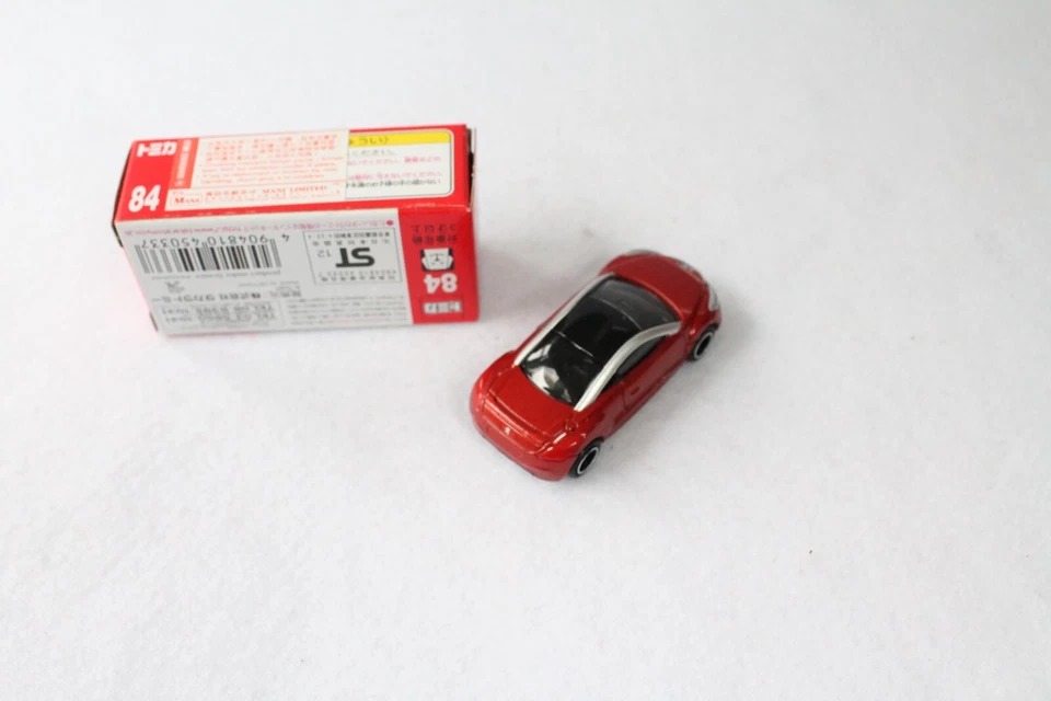 TOMICA 84 Primer Color Peugeot RCZ Rojo 2012 Foto 2 de 3
