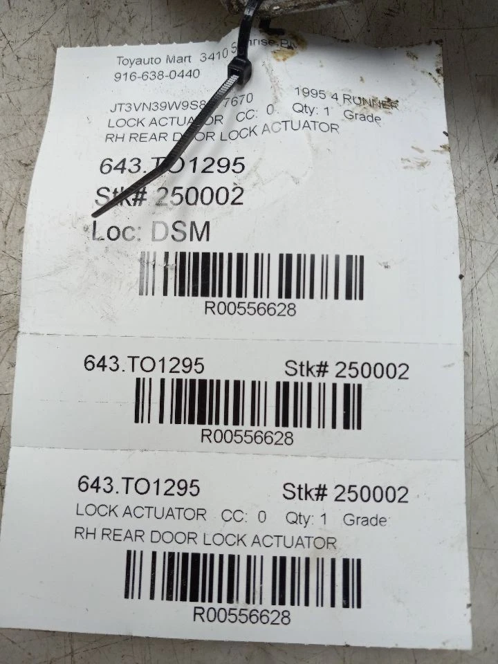 1995 TOYOTA 4 RUNNER REAR PASSENGER RIGHT DOOR LOCK ACTUATOR - Image 3 of 4