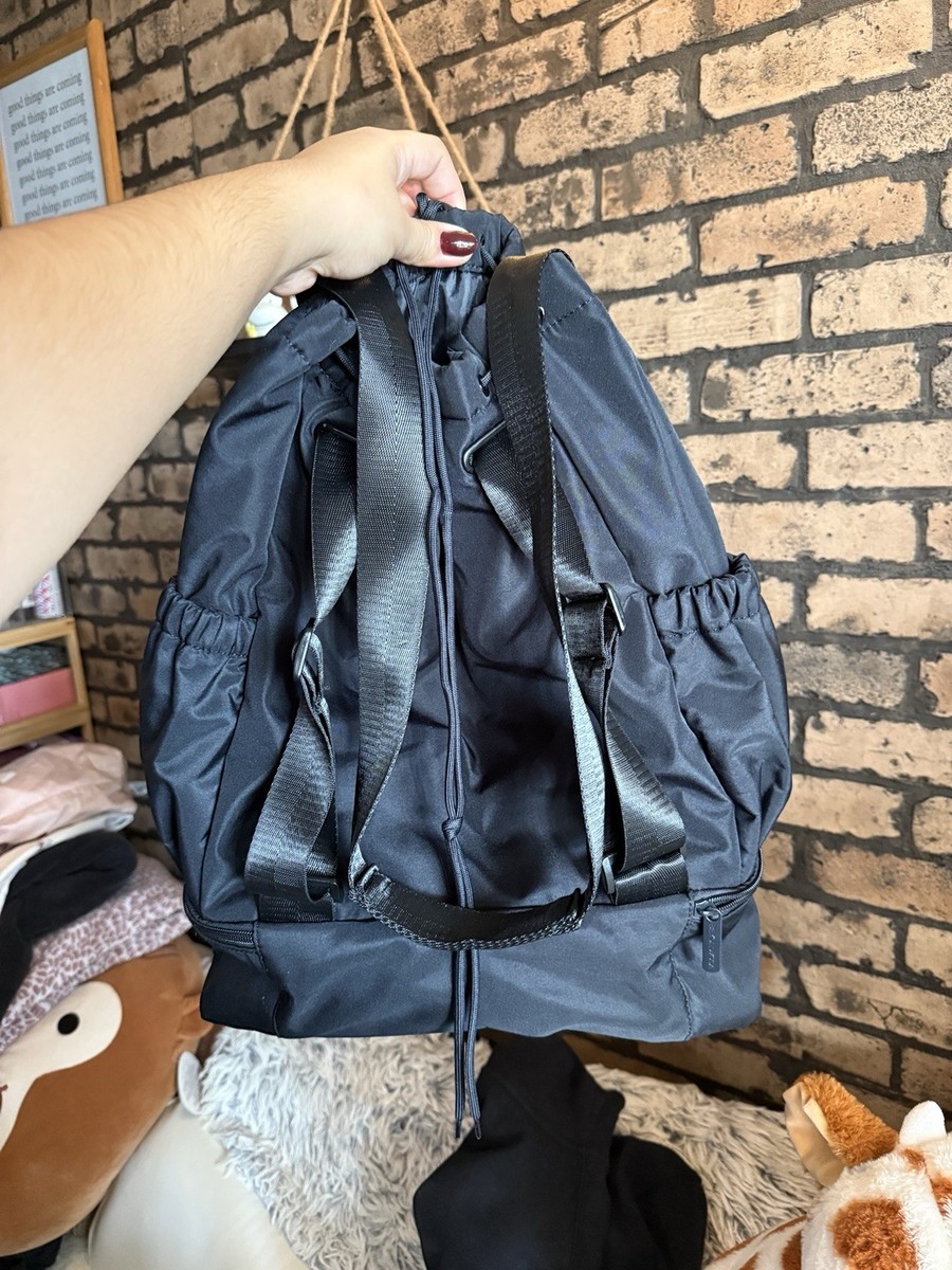 New! Beyond Yoga convertible black backpack or shoulder bag w/shoe compartment Beyond Yoga Convertible Gym Bag Like new | Mercari main image 3