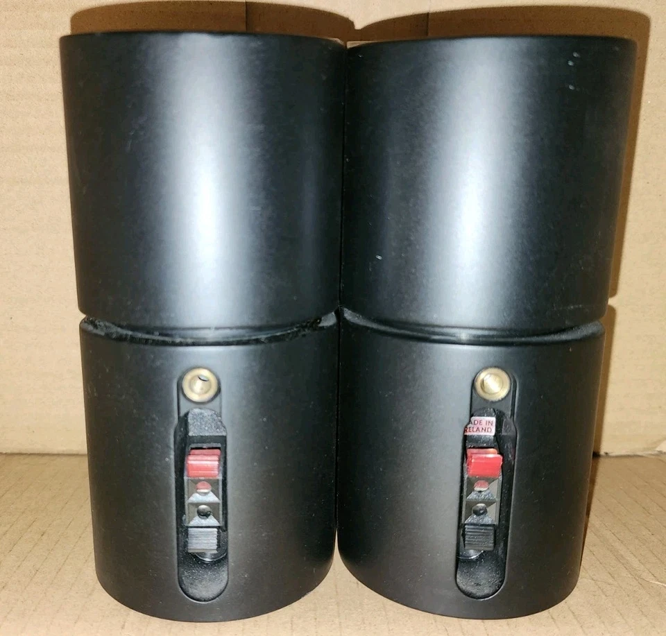 PAR DE 2 Altavoces Doble Cubo Bose Classic Redline Estilo de Vida Acoustimass Foto 3 de 4