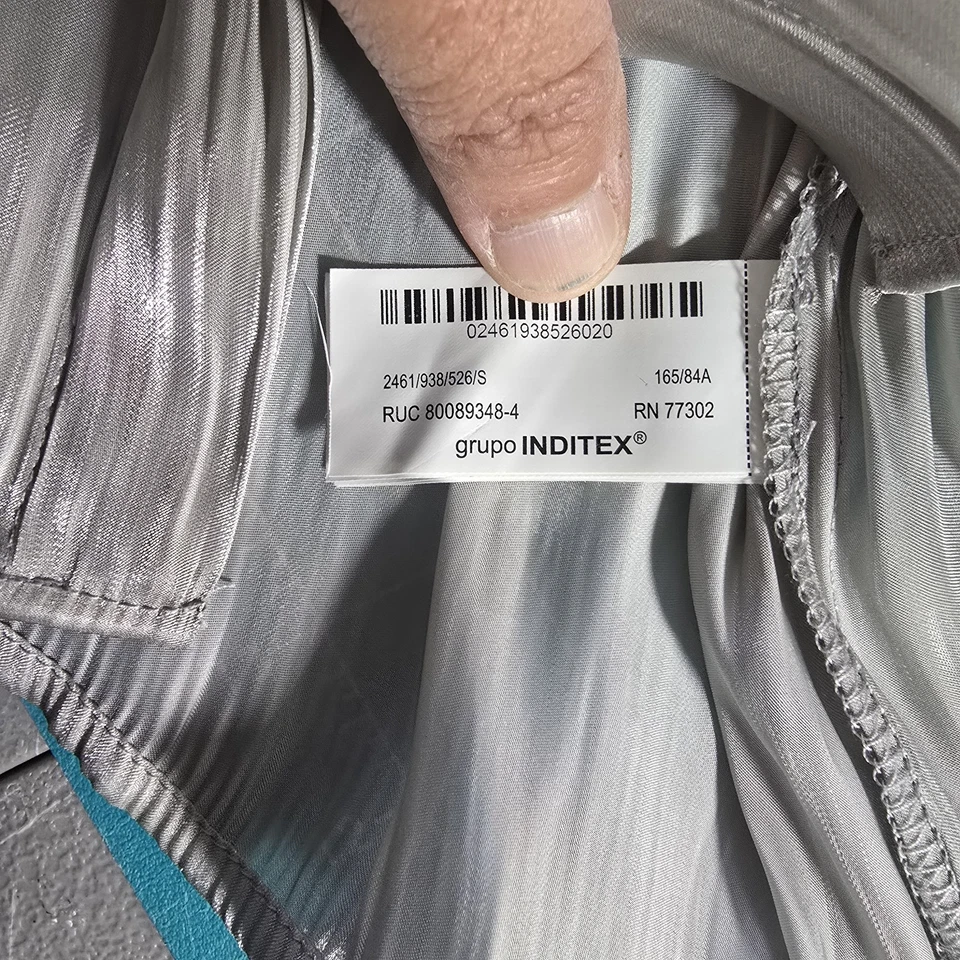 Blusa ZARA Plateada Líquida Satén Abotonada Para Mujer’s S Metálica Transparente Elegante Top Foto 3 de 4