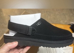 Ugg Black  Goldenstar Clog Girls Size 5 Or Women’s Size 6.5