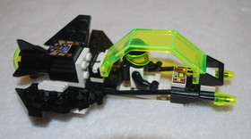 4 Blacktron II Lego sets:  6988, 6933, 6887, 6832, complete.  Alpha Centauri.