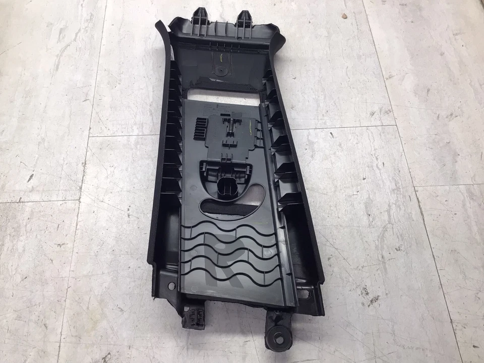 Lincoln Aviator 2020-2022 OEM lado derecho B moldura de pilar LC5Z-7824346-AM Foto 2 de 4