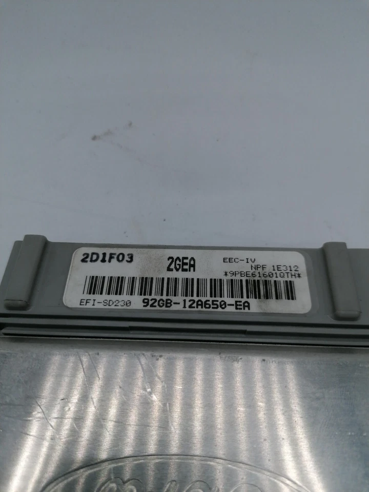 CENTRALINA ORIGINALE NUOVA FORD SIERRA-SCORPIO 2.0 DOHC 85-90KW GENUINE ECU - Immagine 2 di 3