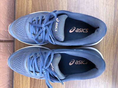 EUC Asics Gel-Kayano 24 Women display picture 2