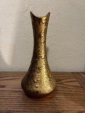 beautiful 6 7/8" Bel-Terr China weeping gold vase 22 kt gold - made in USA