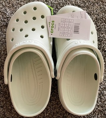 CROCS Classic Clogs from Finish Line SZ: 7W / 5M Mint Tint  -NEW (ORG:$49.99)