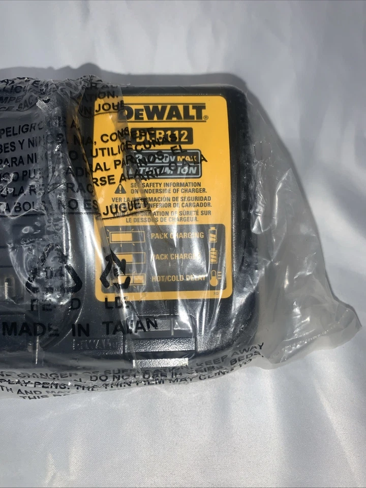 CARREGADOR DESLIZANTE DE ÍON DE LÍTIO DEWALT (DCB112) 12V-20V (máximo) para Dewalt sem fio novo na embalagem - Imagem 2 de 4