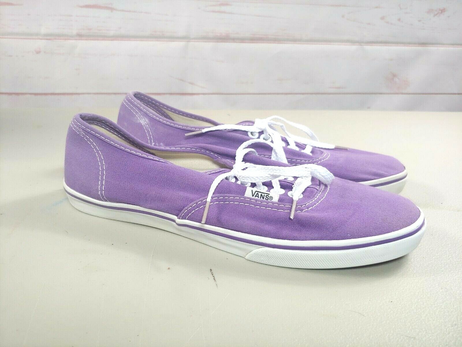 Men's 6.5  Women's 8 New Laces