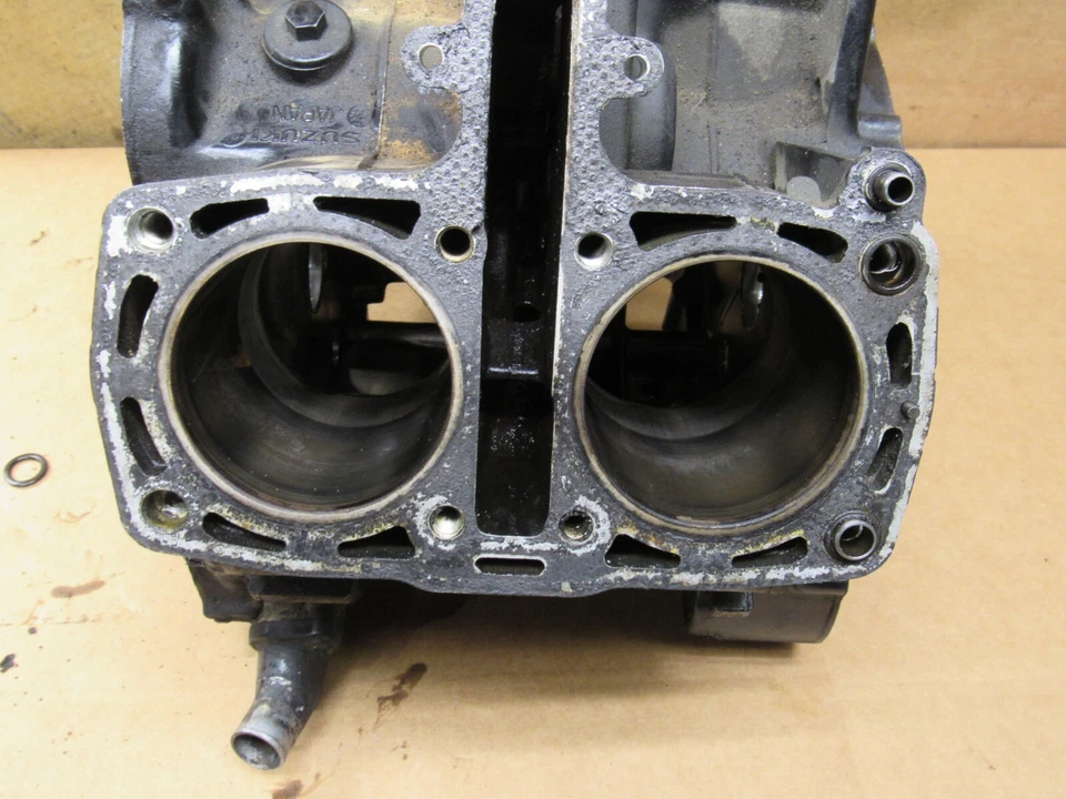 Juego de cilindros de cárter de motor Suzuki Cavalcade GV1400 1987 Foto 2 de 4