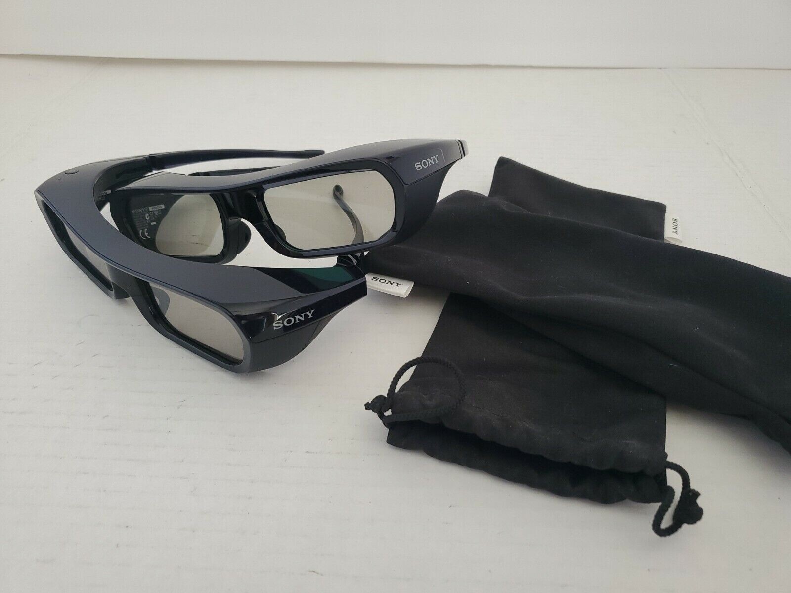 2x Sony Tdg br250 3d Glasses For Bravia TV 2010 2012 Models US For Sale 2x sony tdg br250 3d glasses for bravia tv 2010 2012 models us for sale