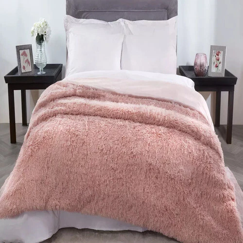 Plaid ou couvre-lit fausse fourrure,Déco Douceur , plusieurs coloris disponibles - Photo 4/4