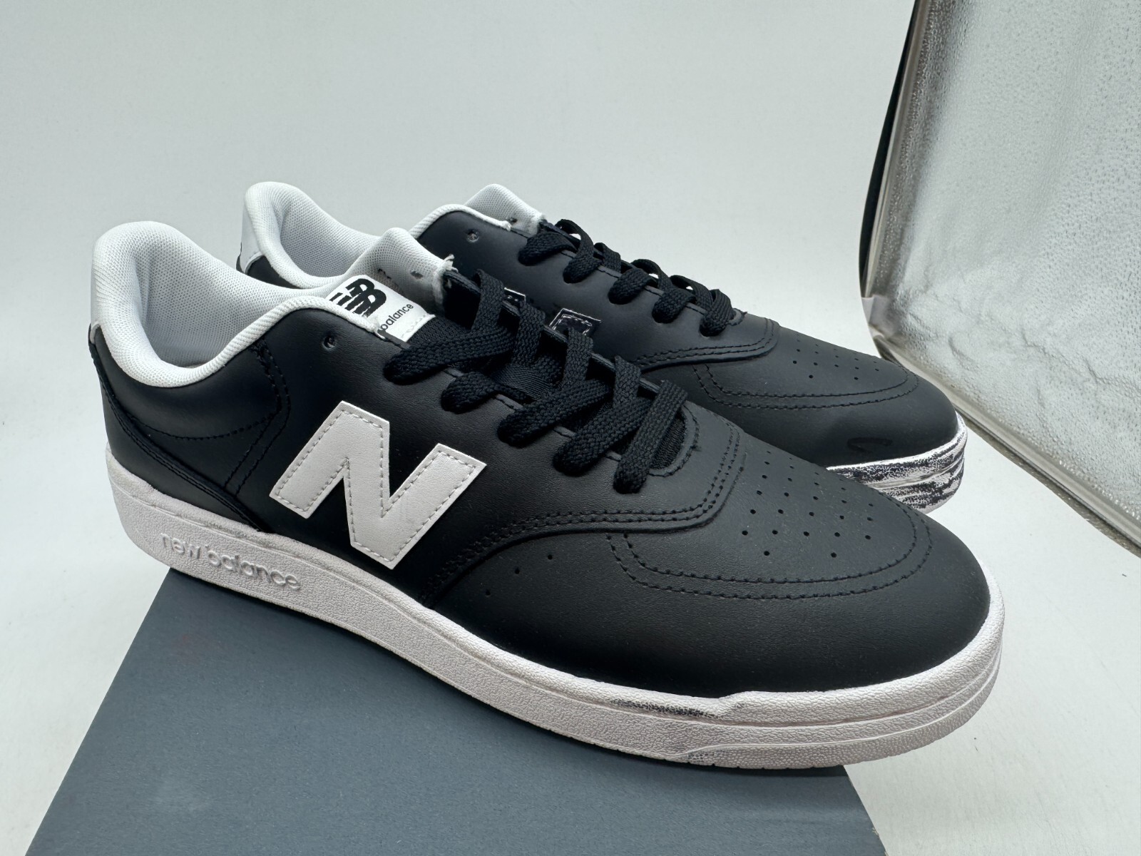 New Balance BB80 Sneakers Mens Black White Leather Lace-Up Low Top Trainer – 11 New Balance BB80 Sneakers Mens Black White Leather Lace-Up Low Top Trainer – 11