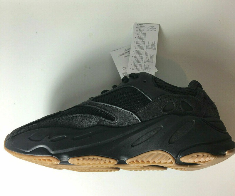 yeezy boost 700 rojos