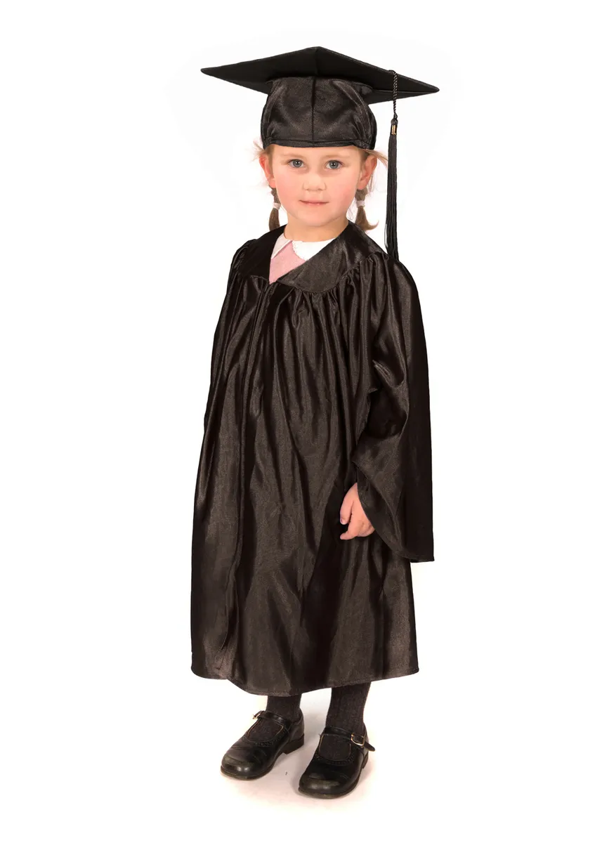 Amazon.com: Boys Girls Preschool Kindergarten Unisex Graduation Gown Cap  Set with 2022 Tassel and Graduation Sash for Child Cute Black: Clothing,  Shoes & Jewelry