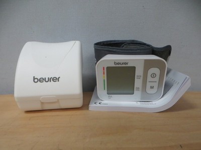 Beurer BC28 Automatisches Handgelenk-Blutdruckmessgerät mit Arrhythmieerkennung