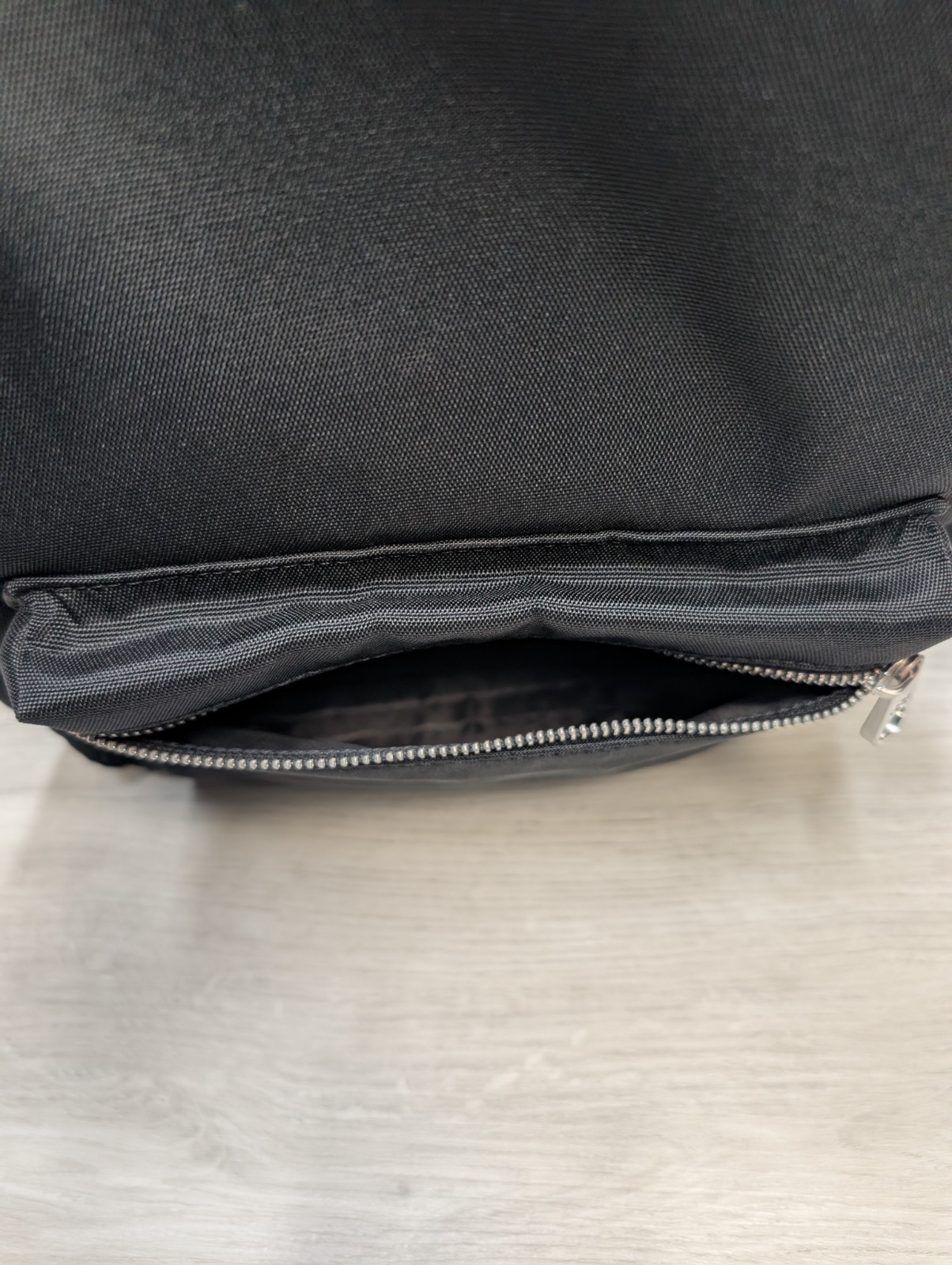 Ugg Womans Small Mini Backpack Black - image 6