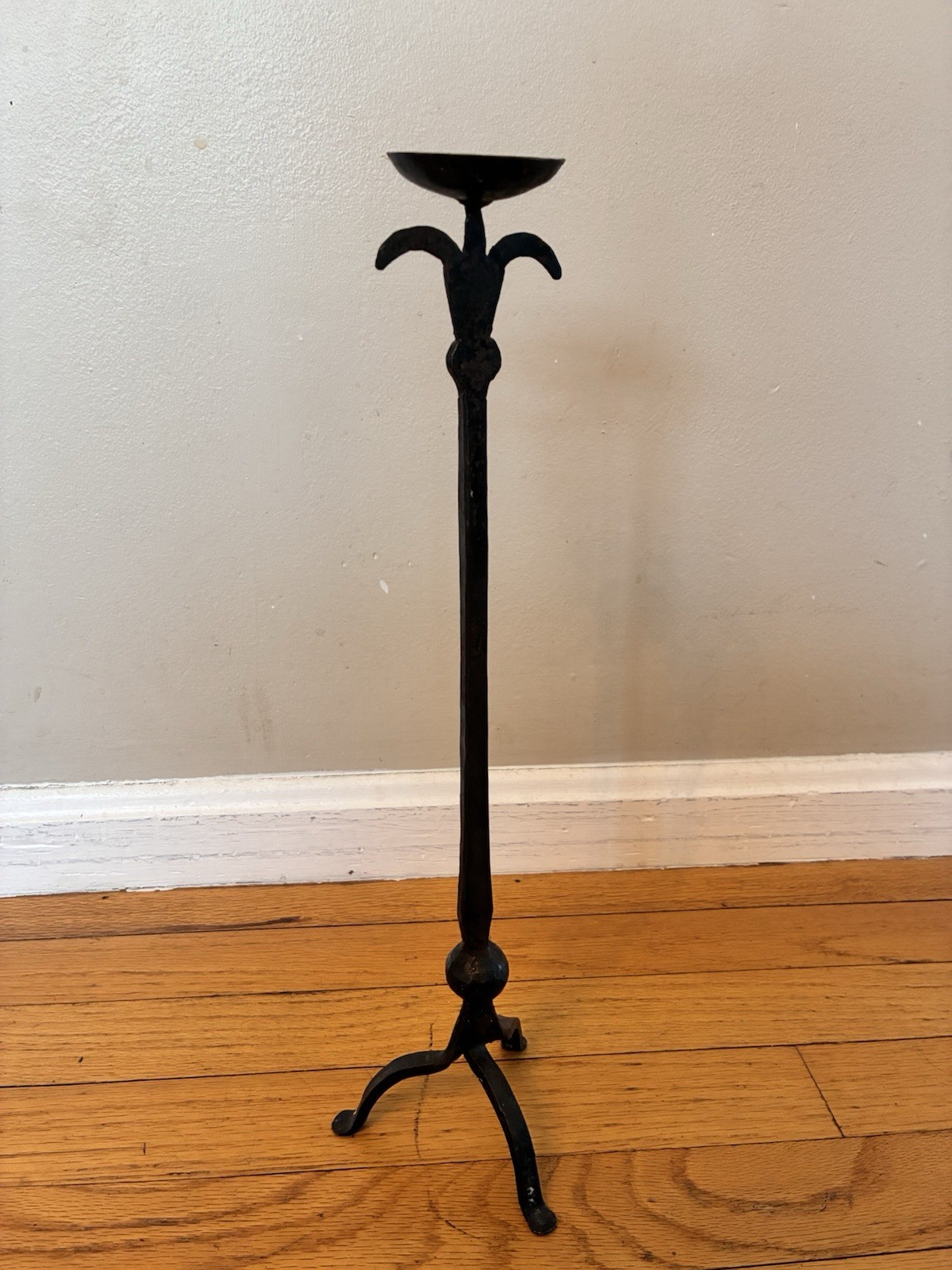Hand Forged 16&rdquo;