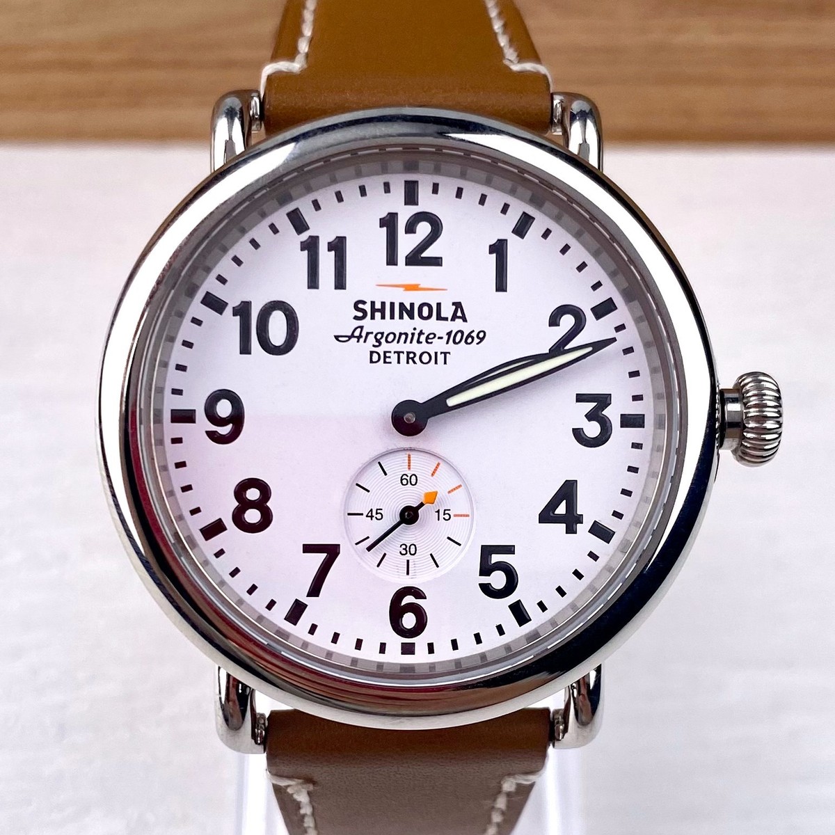 Shinola The Runwell 41mm White Dial Leather Strap Argonite 1069