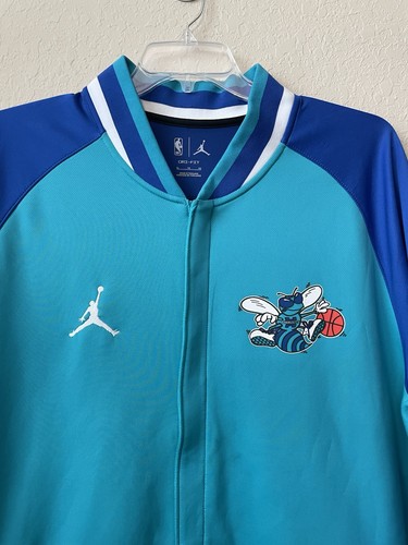 Chaqueta Charlotte Hornets Jordan 2021/22 City Edition Therma Flex Showtime Talla XL - Imagen 2 de 9
