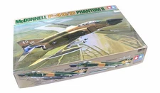 Tamiya Aircraft Model 1/32 Airplane McDNNELL F-4C/D Phantom II Scale Hobby 60305