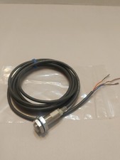 OMRON E2E-X3D1S PROXIMITY SWITCH / SENSOR E2EX3D1S 15715M 12 to 24VDC BN+V