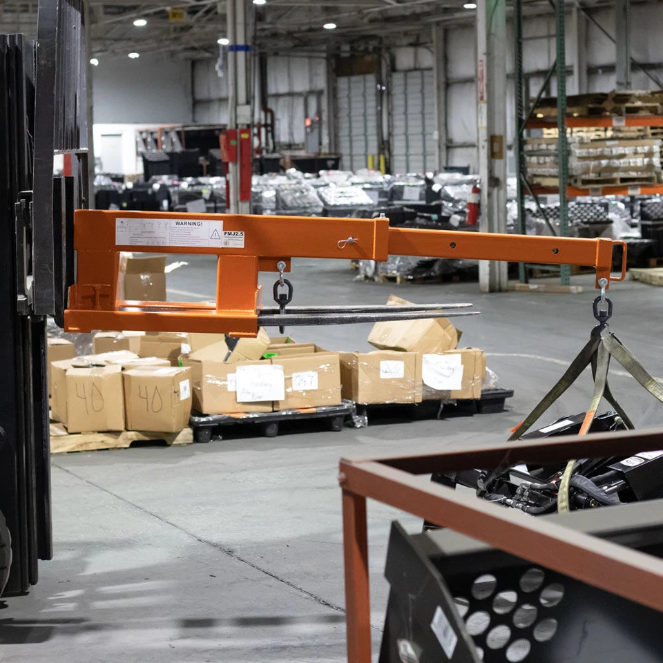 Pluma telescópica montada en horquilla Titan Attachments, 31-79 telescopios Foto 3 de 4