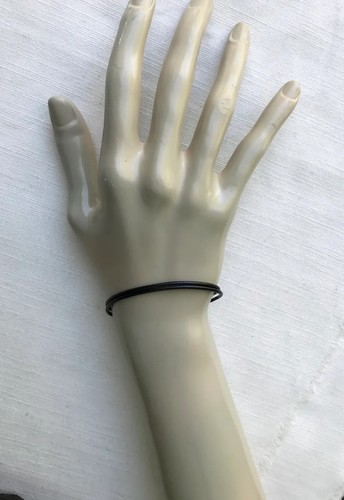 Plain Black 1.5mm Water Resistant Cord Adjustable Unisex Bracelet or Anklet - Picture 2 of 4