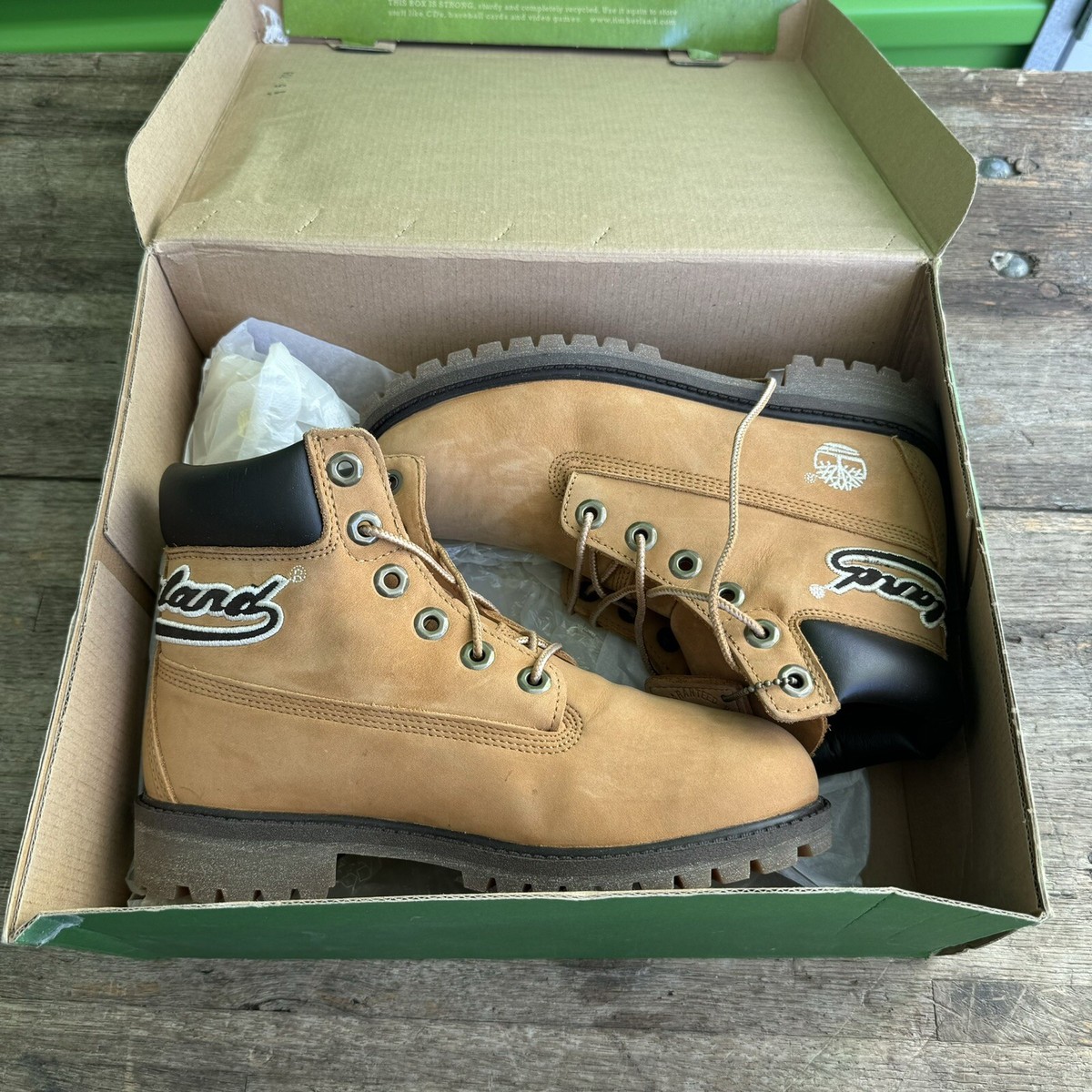 Vintage Timberland 6in Classic Wheat 4 Youth New/Box Y2K Spell Out