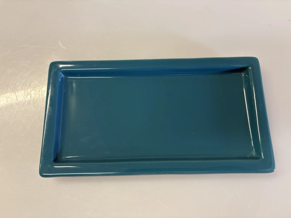 Butter Dish with Lid Turquoise and White Mainstays 7”x3.25”x2” - Image 3 of 4