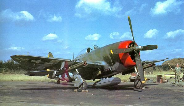 US ARMY AIR FORCE P-47 FIGHTER COLOR PHOTO WW2 WWII World US ARMY AIR FORCE P-47 FIGHTER COLOR PHOTO WW2 WWII World