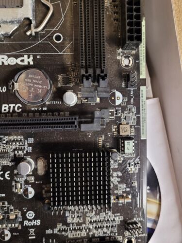 Placa madre Intel X4 defectuosa ASRock H81 Pro BTC, LGA 1150/zócalo H3 - Imagen 19 de 21
