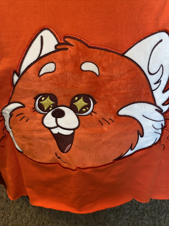 Nueva con etiquetas Camiseta recortada Disney Red Panda Spirit para mujer talla grande "Freakin Adorable" Foto 3 de 4