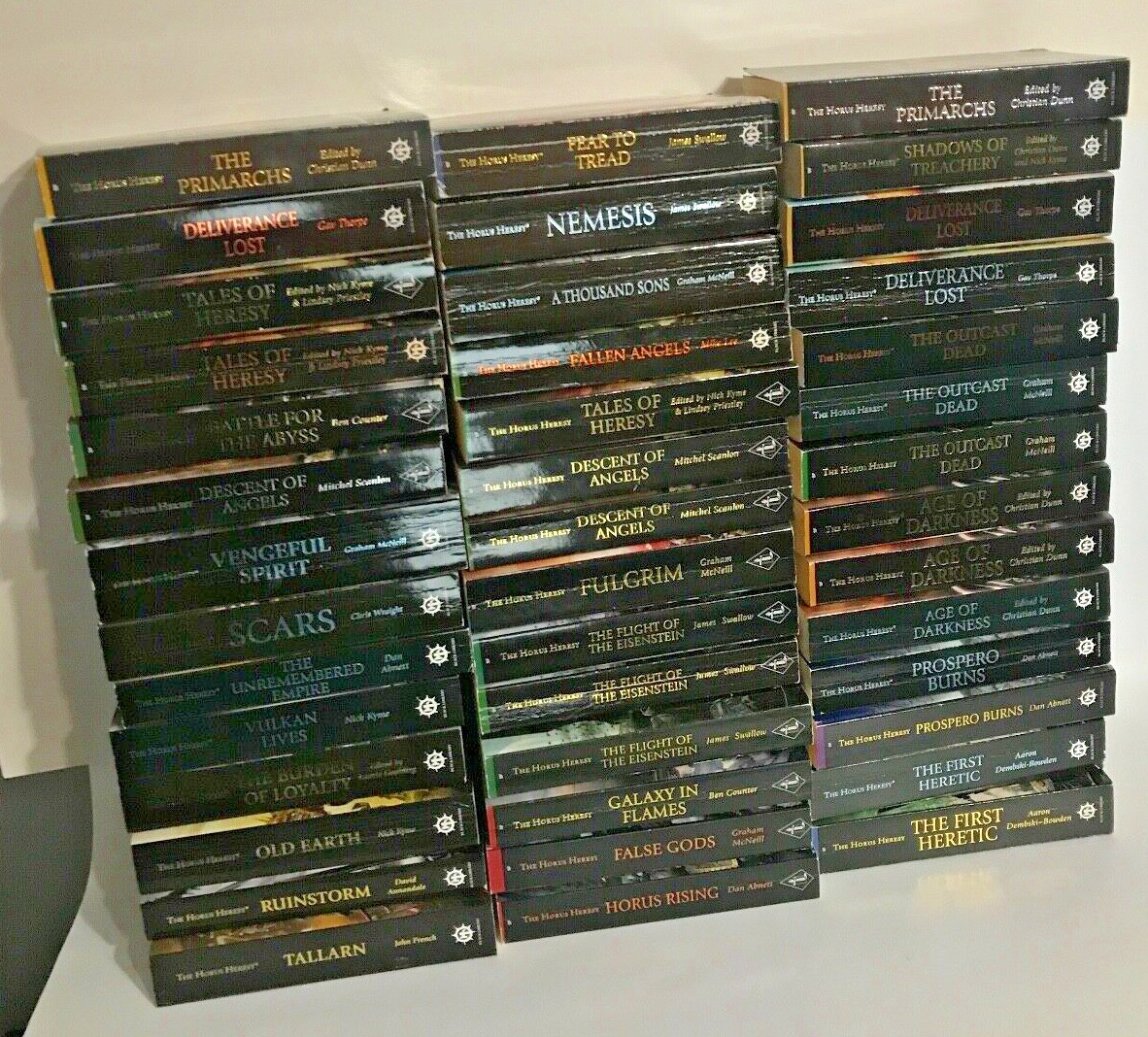 Warhammer - The Horus Heresy Series Pick your Book - Like New Very