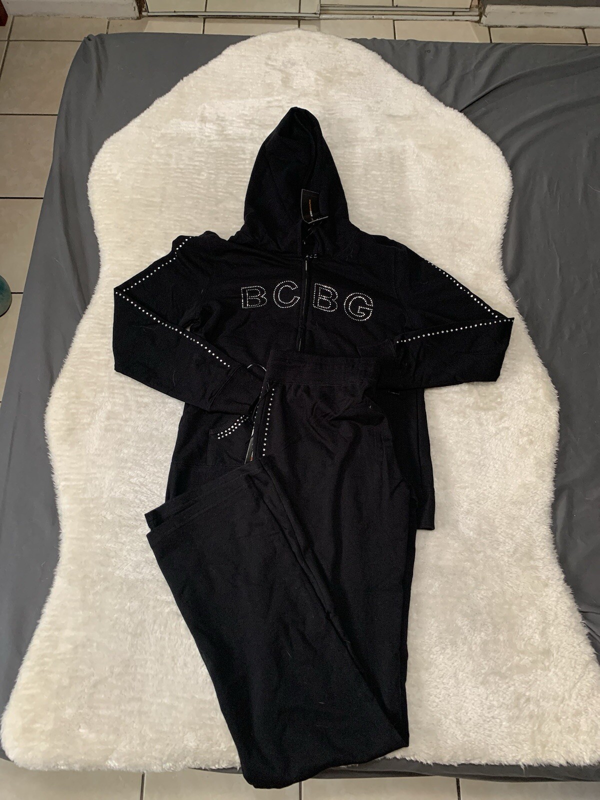 BCBG MAXAZRIA 2pc. Pant Hoodie Jacket Set Loungewear Track Sz Large Black