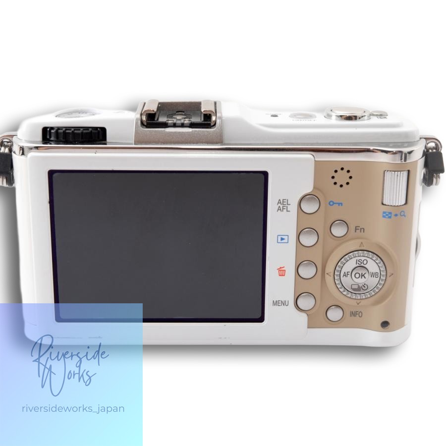 Olympus PEN E-P1 Mirrorless Camera Kit White Used Wi-Fi SD Card JP