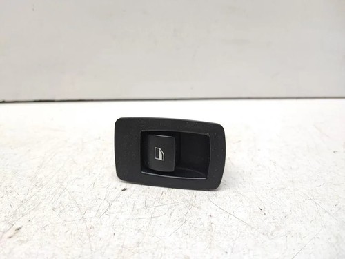 BMW 5 Touring E61 Schalter für Fensterheber hinten links 9113773 2.50 33640855