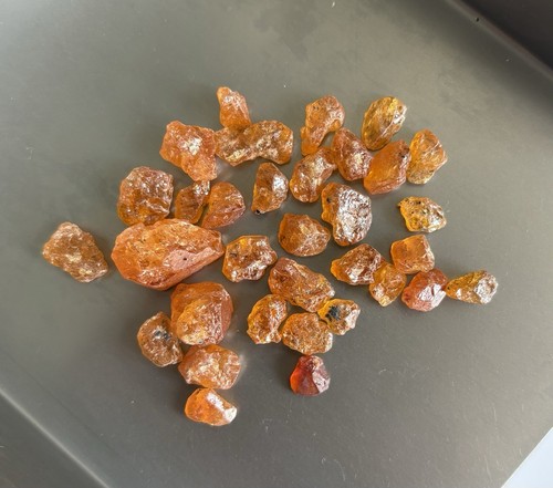 Nice Lot 182 Cts Natural Orange Colour Spessartine Rough From Tanzania - Picture 3 of 6